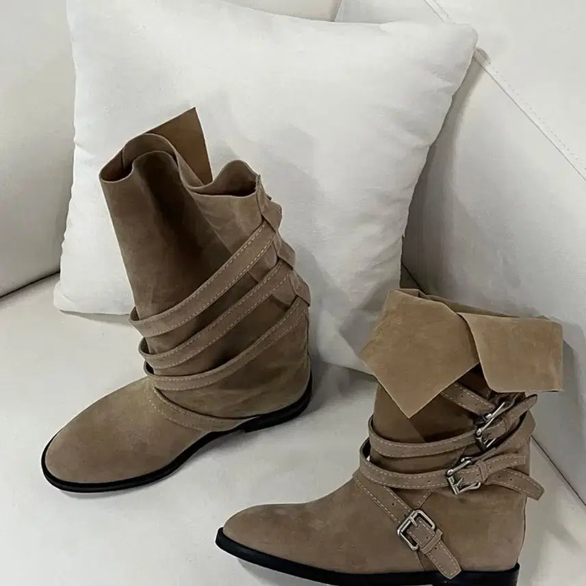 [BUNJANG] Son Hwa Min Buckle Strap Suede Boots / 버클 스트랩 스웨이드 부츠 손화민 st