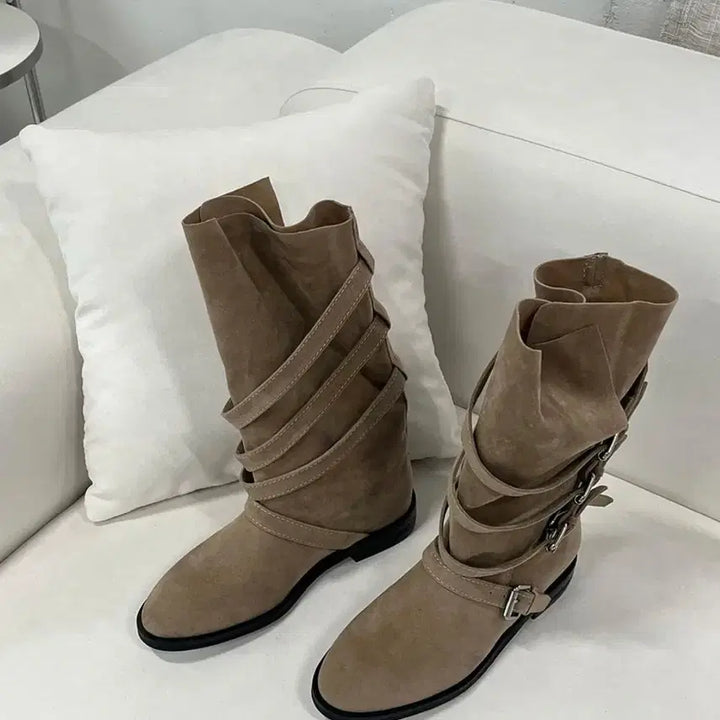 [BUNJANG] Son Hwa Min Buckle Strap Suede Boots / 버클 스트랩 스웨이드 부츠 손화민 st