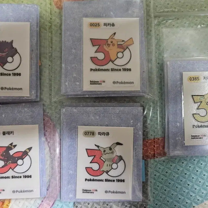 [BUNJANG] Pokemon Season 5 30th Anniversary Jirachi Gengar Mimikyu Umbreon Pikachu Stickers / 포켓몬 띠부씰 시즌5 30주년 지라치 팬텀 따라큐 블래키 피카츄 판매