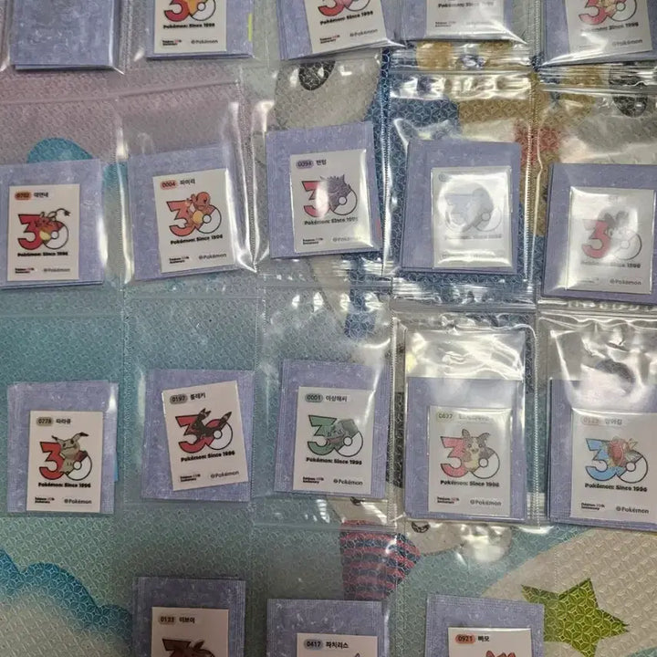 [BUNJANG] Pokemon Season 5 30th Anniversary Jirachi Gengar Mimikyu Umbreon Pikachu Stickers / 포켓몬 띠부씰 시즌5 30주년 지라치 팬텀 따라큐 블래키 피카츄 판매