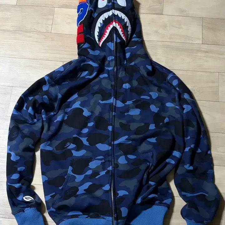 [BUNJANG] BAPE Blue Camo Shark Hoodie / 베이프 블루 카모 샤크 후드집업