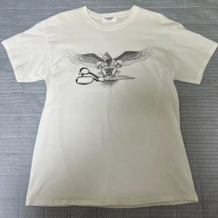 [BUNJANG] Twoness NABSF T-Shirt (L) / Twoness 투니스 NABSF 티셔츠 (L)