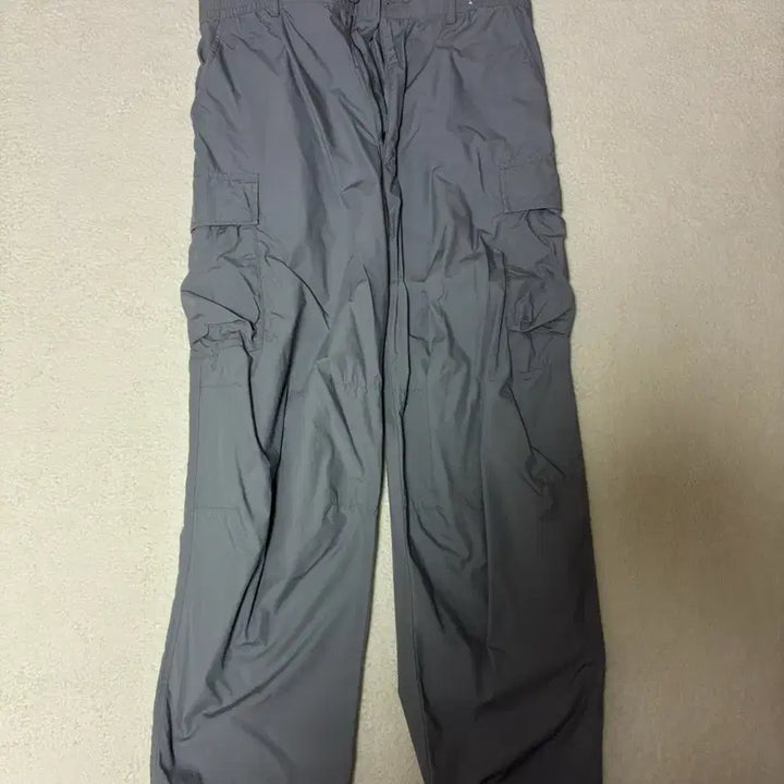 [BUNJANG] Uniqlo Wide Fit Cargo Pants Green L / 유니클로 와이드핏카고팬츠 그린 L