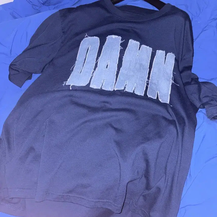 [BUNJANG] Eve DAMN Short-sleeved T-shirt / 우타이테 Eve DAMN 반팔티 판매합니다!