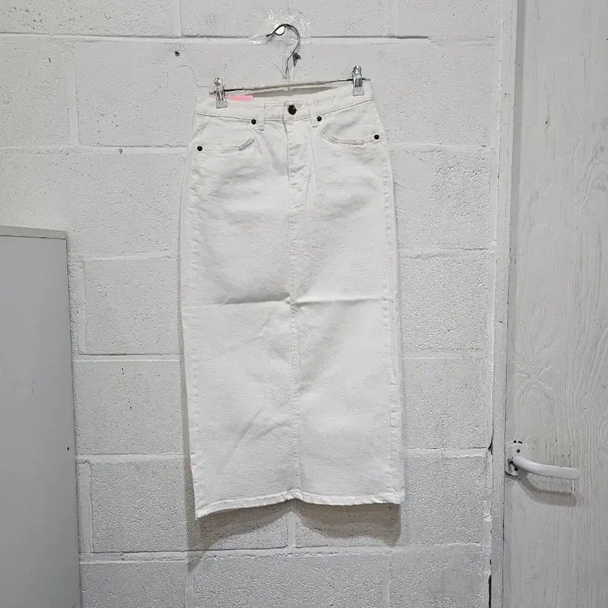 [SOLD OUT] S,M사이즈 뒷트임 화이트진 스커트(9245)