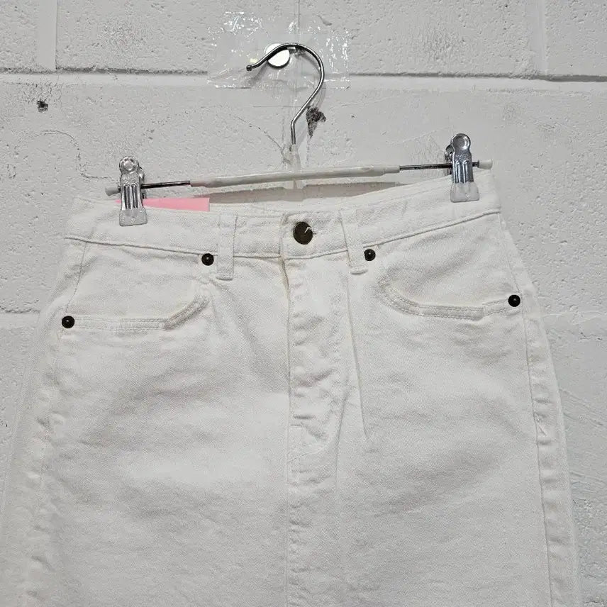 [SOLD OUT] S,M사이즈 뒷트임 화이트진 스커트(9245)