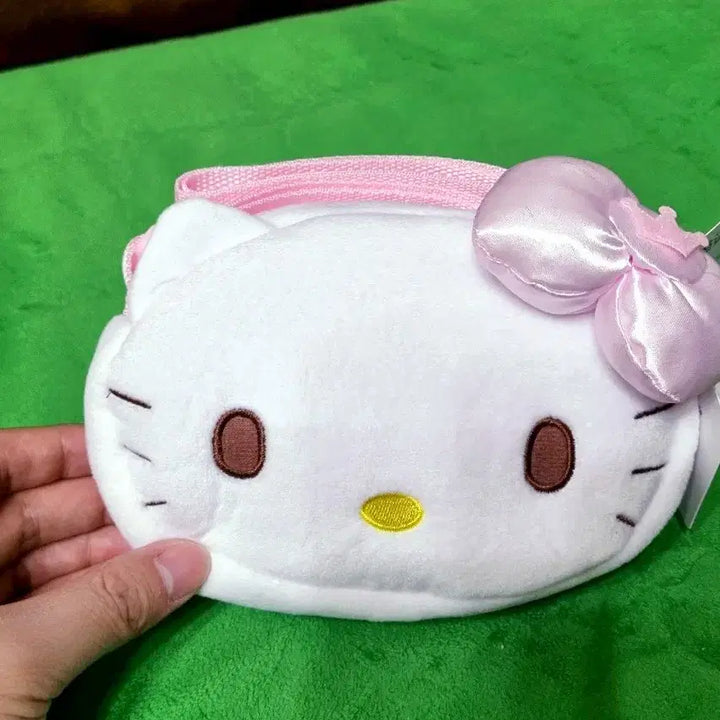 [BUNJANG] Sanrio Hello Kitty Mini Cross Bag / 산리오 2025 헬로키티 미니 크로스백