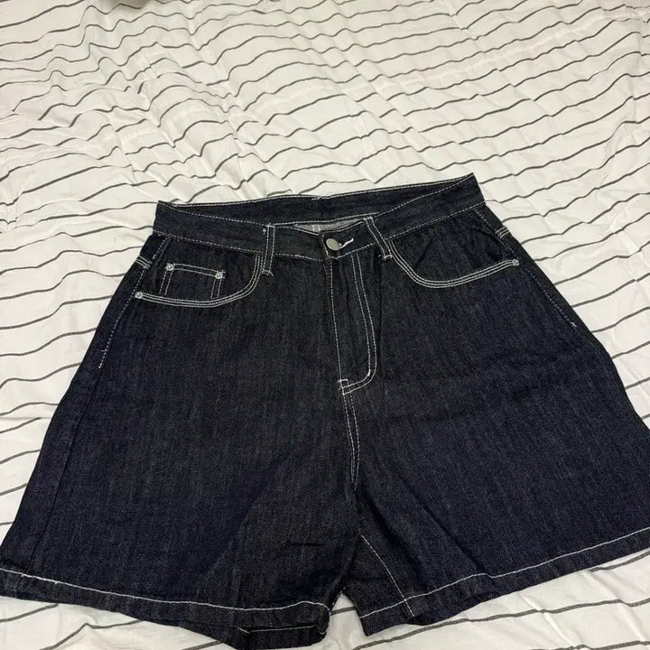 [BUNJANG] Raw Denim A-Line Shorts / 생지 반바지 거의 새제품 :)