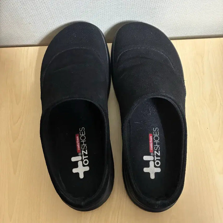 [BUNJANG] Ottie Suede Clogs (Size 250) / 오찌 스웨이드 클로그 250사이즈 (5회 착용)
