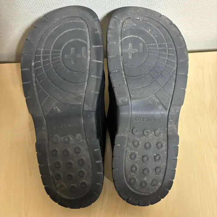 [BUNJANG] Ottie Suede Clogs (Size 250) / 오찌 스웨이드 클로그 250사이즈 (5회 착용)