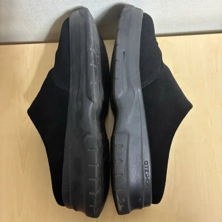 [BUNJANG] Ottie Suede Clogs (Size 250) / 오찌 스웨이드 클로그 250사이즈 (5회 착용)
