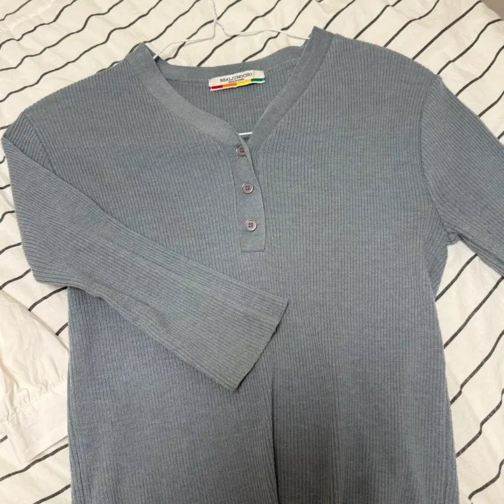 [BUNJANG] Ribbed Knit Sweater - Sky Blue / 여리여리한 하늘색 골지 니트