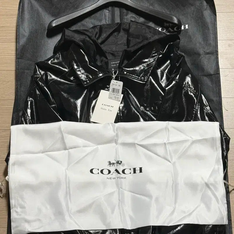 [BUNJANG] Coach Matin Kim Coated Hooded Jumper / 코치 마뗑킴 코팅 후드 점퍼 블랙
