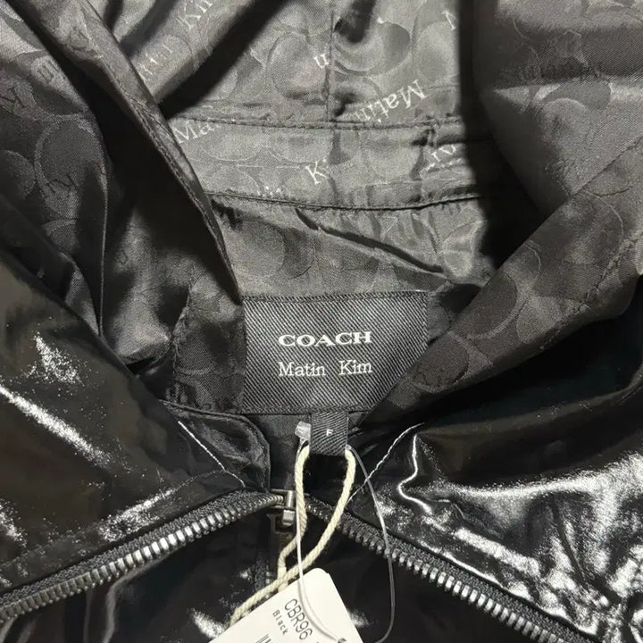 [BUNJANG] Coach Matin Kim Coated Hooded Jumper / 코치 마뗑킴 코팅 후드 점퍼 블랙