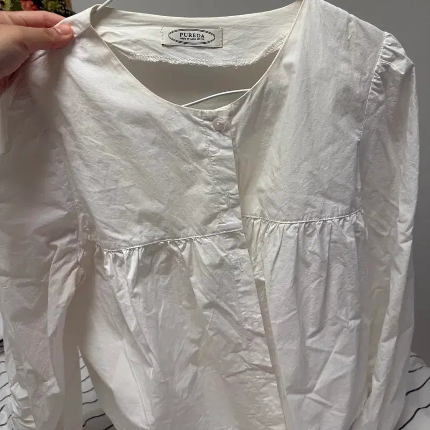 [BUNJANG] Pureda Cropped Blouse / 퓨어다 크롭 블라우스