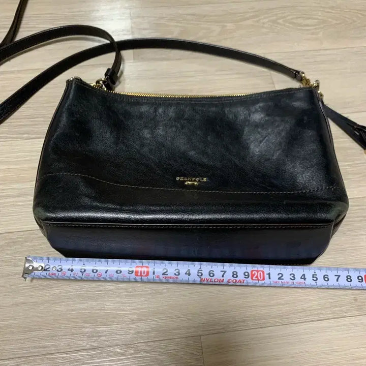 [SOLD OUT] 빈폴 가죽 숄더백