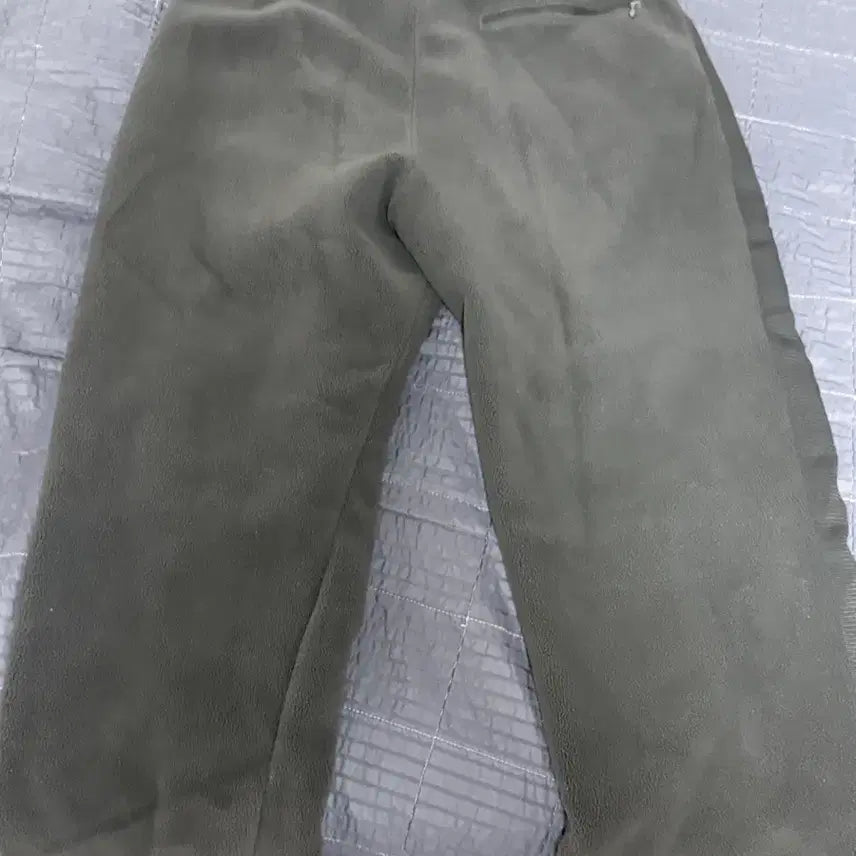 [BUNJANG] Uniqlo x Needles Fleece Wide Pants Dark Grey L / 유니클로 니들스 후리스 와이드팬트 다크그레이 L