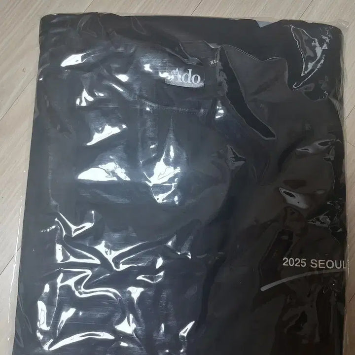 [BUNJANG] Ado 2025 Seoul Black XL T-Shirt / ado 2025 SEOUL 검정 XL 티셔츠 새상품 팝니다