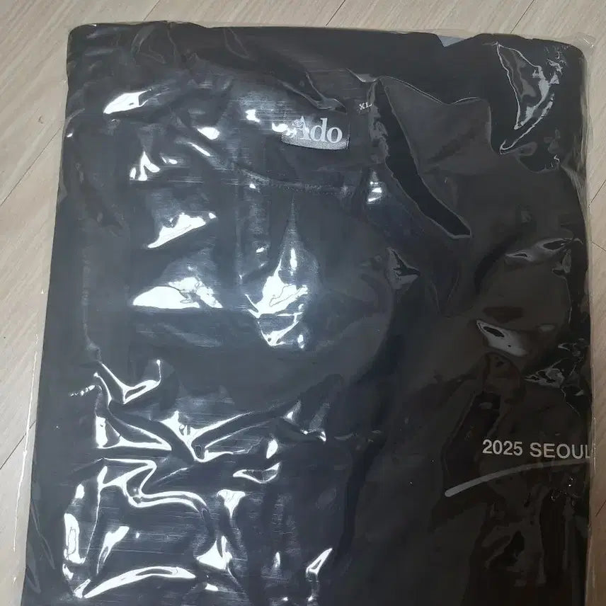 [BUNJANG] Ado 2025 Seoul Black XL T-Shirt / ado 2025 SEOUL 검정 XL 티셔츠 새상품 팝니다