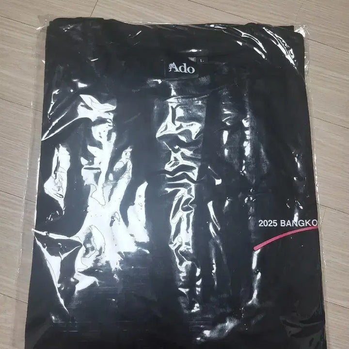 [BUNJANG] Ado BANGKO T-Shirt - Black, L Size / Ado 2025 BANGKO 티셔츠 L사이즈 판매합니다