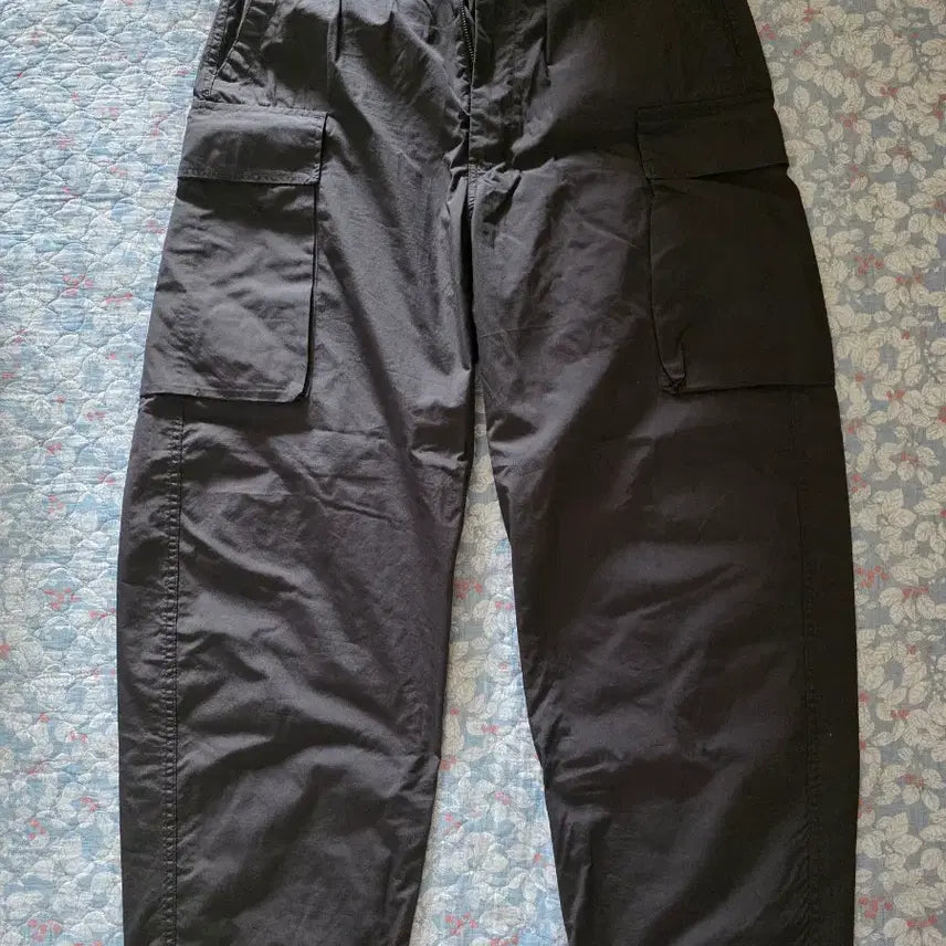 [BUNJANG] Uniqlo U Wide Fit Cargo Pants / 유니클로 U 와이드핏 카고 팬츠