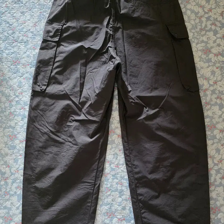 [BUNJANG] Uniqlo U Wide Fit Cargo Pants / 유니클로 U 와이드핏 카고 팬츠