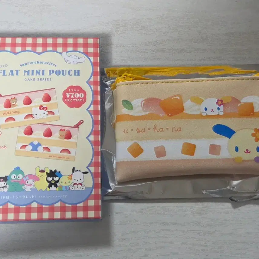 [BUNJANG] Sanrio Characters Cake Series Flat Mini Pouch Usahana / 산리오 케이크 시리즈 플랫 미니 파우치 우사하나