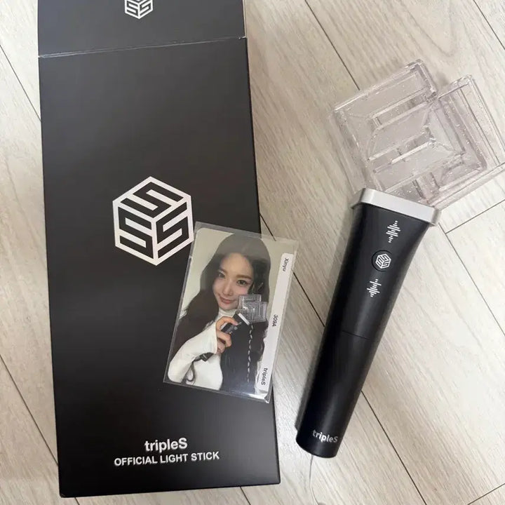 [BUNJANG] tripleS Official Lightstick Bundle Set / 트리플에스 응원봉, 신위 실물오브젝트 일괄 판매