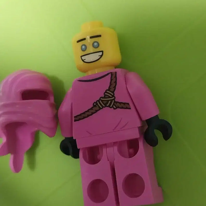[BUNJANG] Lego Ninjago Pink Zane Minifigure / 레고 닌자고 핑크 쟌 미니피겨