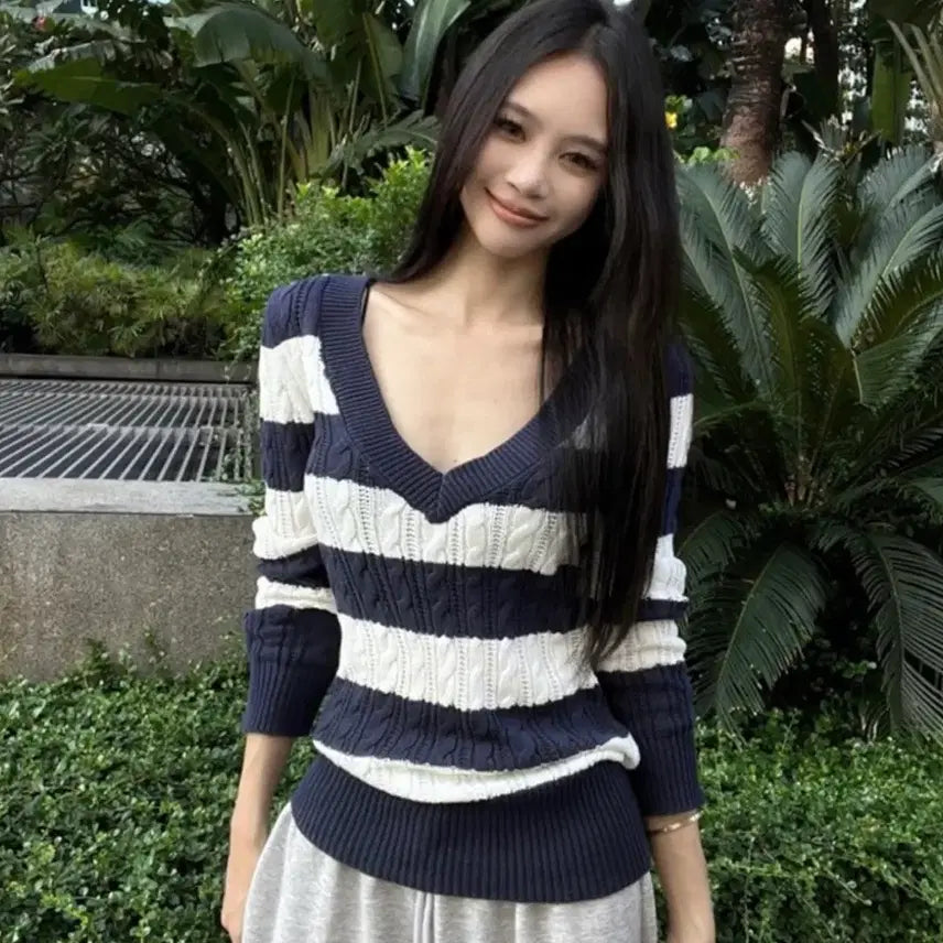 [BUNJANG] V-Neck Striped Knit T-Shirt / [새상품/*바로발송*] 브이넥 단가라 스프라이프 니트티