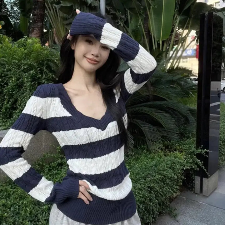[BUNJANG] V-Neck Striped Knit T-Shirt / [새상품/*바로발송*] 브이넥 단가라 스프라이프 니트티