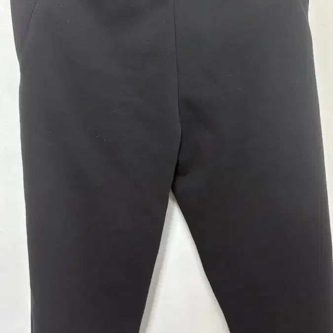 [BUNJANG] Descente Training Pants (Black) - New / 데상트 블랙 트레이닝 바지 새상품