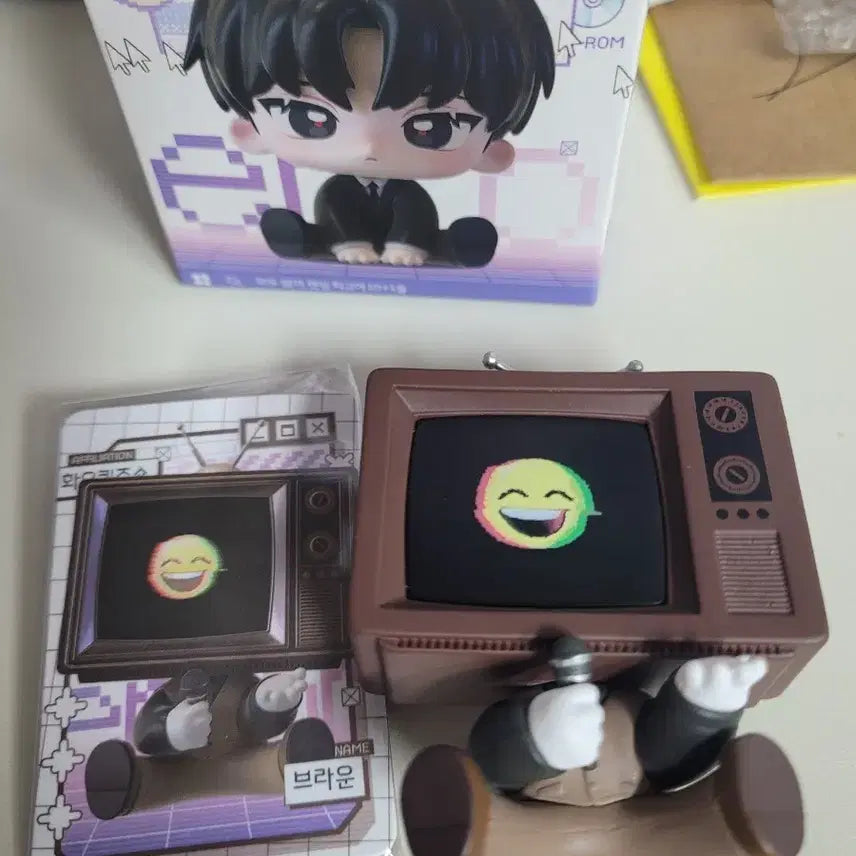 [SOLD OUT] 괴담출근 브라운 피규어