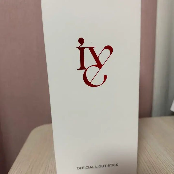 [BUNJANG] IVE Official Light Stick Ver. 1 / 아이브 응원봉 버전1
