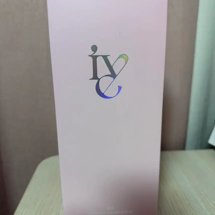 [BUNJANG] IVE Official Light Stick Ver. 2 / 아이브 응원봉 버전2