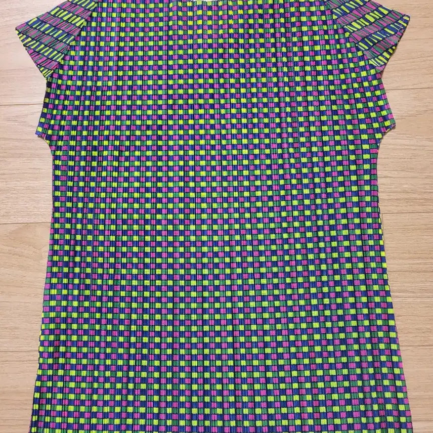 [SOLD OUT] 이세이미야케 플리츠플리즈 탑 반팔 유니크