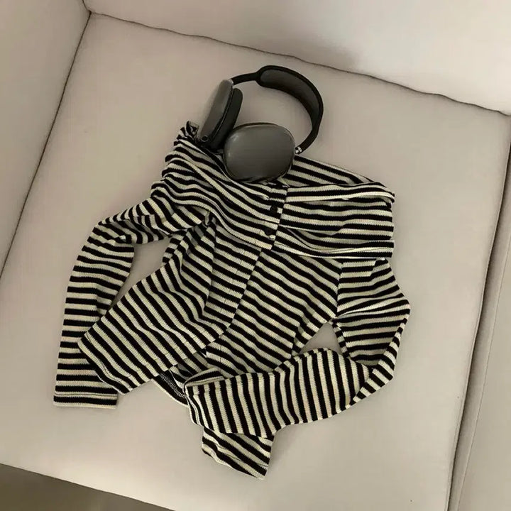 [BUNJANG] Striped Off-Shoulder Knit Top / 단가라 오프숄더