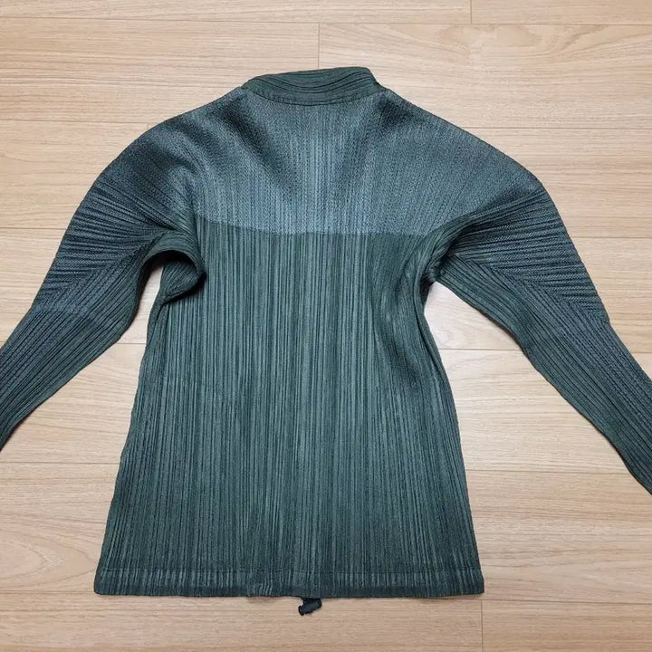 [BUNJANG] Issey Miyake Pleats Please Green Zip-up Jacket Top / 이세이미야케 플리츠플리즈 재킷 고급스러운 집업 자켓 가디건 탑