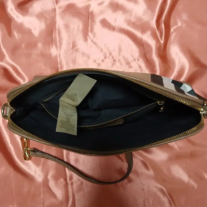 [BUNJANG] Burberry New Hampshire Check Crossbody Bag / 버버리 뉴 햄프셔 체크 크로스