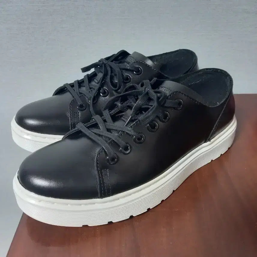 [BUNJANG] Dr. Martens Dante Sneakers Black/White UK 6 (250mm) New / 닥터마틴 단테 스니커즈 UK6 (250) 새상품
