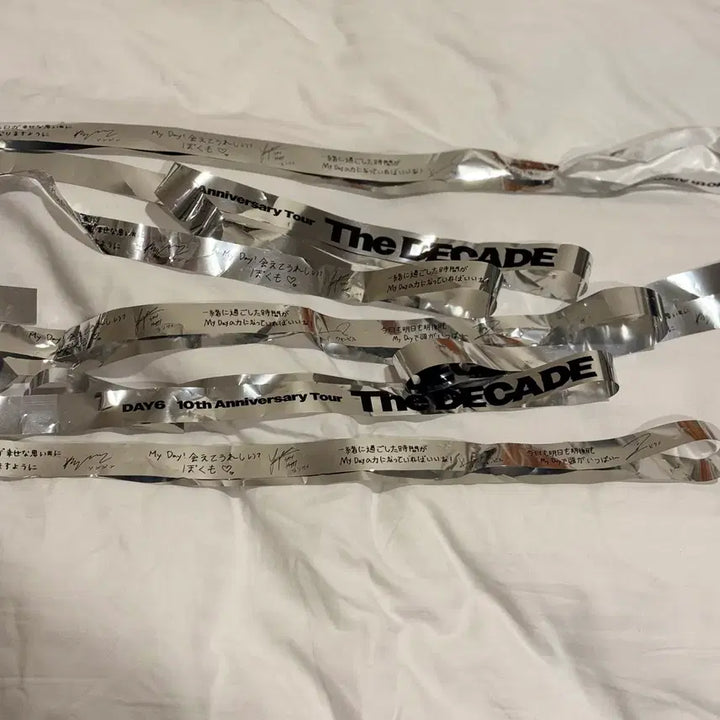 [SOLD OUT] 데이식스 일본 콘서트 굿즈 md 유니폼 미개봉 + 손글씨 싸인 컨페티