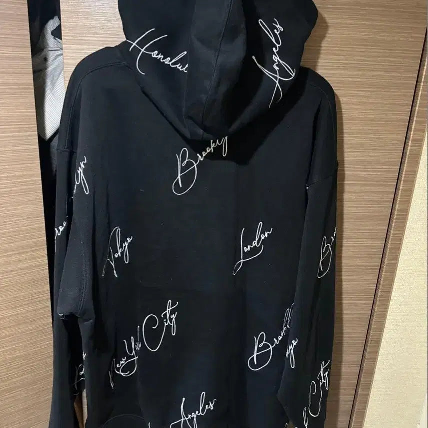 [BUNJANG] Kith City Script Hoodie Nocturnal XXL / 키스 시티 스크립트 후드 녹터널 XXL