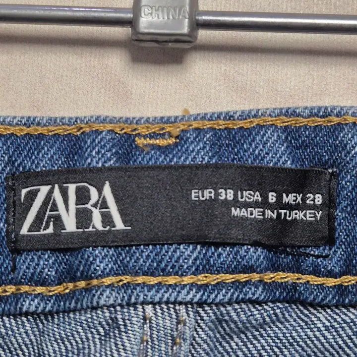 [BUNJANG] ZARA Pleated Baggy Denim Pants / 자라 플리츠 배기 데님 팬츠