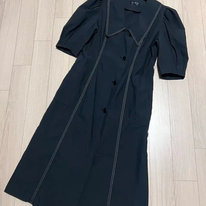 [BUNJANG] Time Big Collar Puff Sleeve Dress / 21년 한섬 타임 TIME 빅카라 바스락 퍼프 원피스 스티치반팔5부블랙