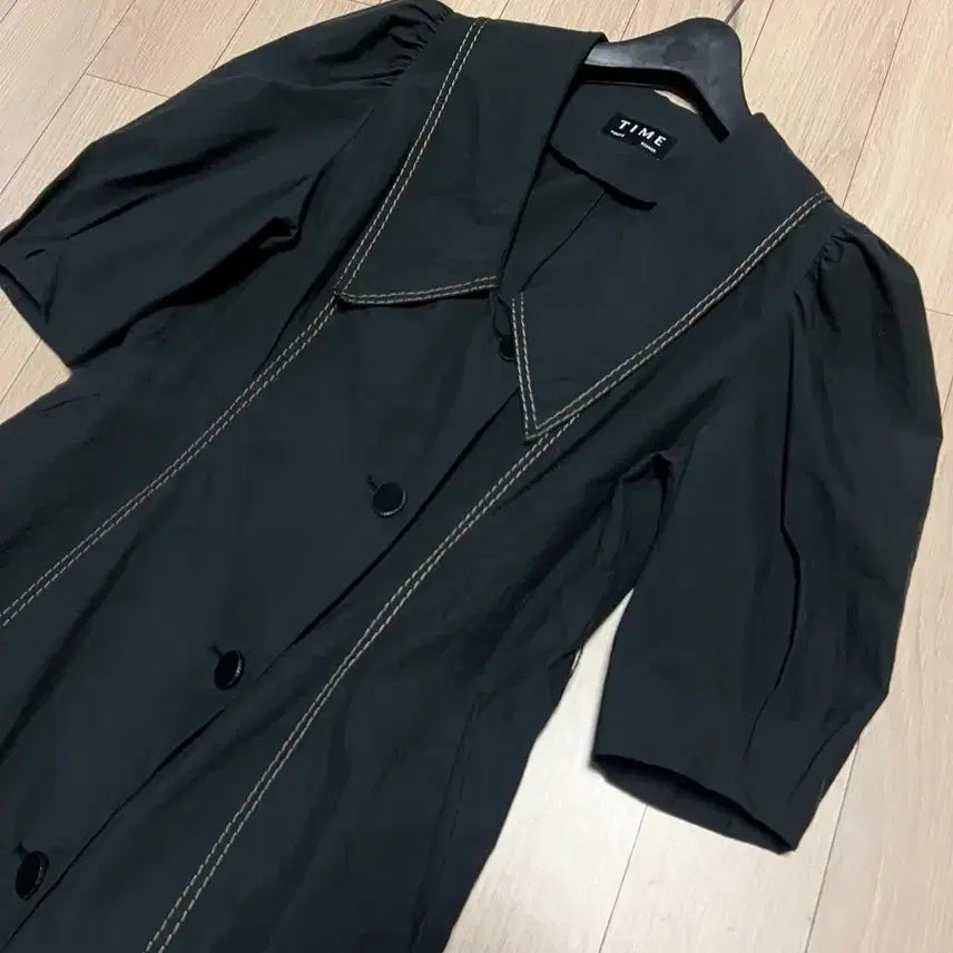 [BUNJANG] Time Big Collar Puff Sleeve Dress / 21년 한섬 타임 TIME 빅카라 바스락 퍼프 원피스 스티치반팔5부블랙