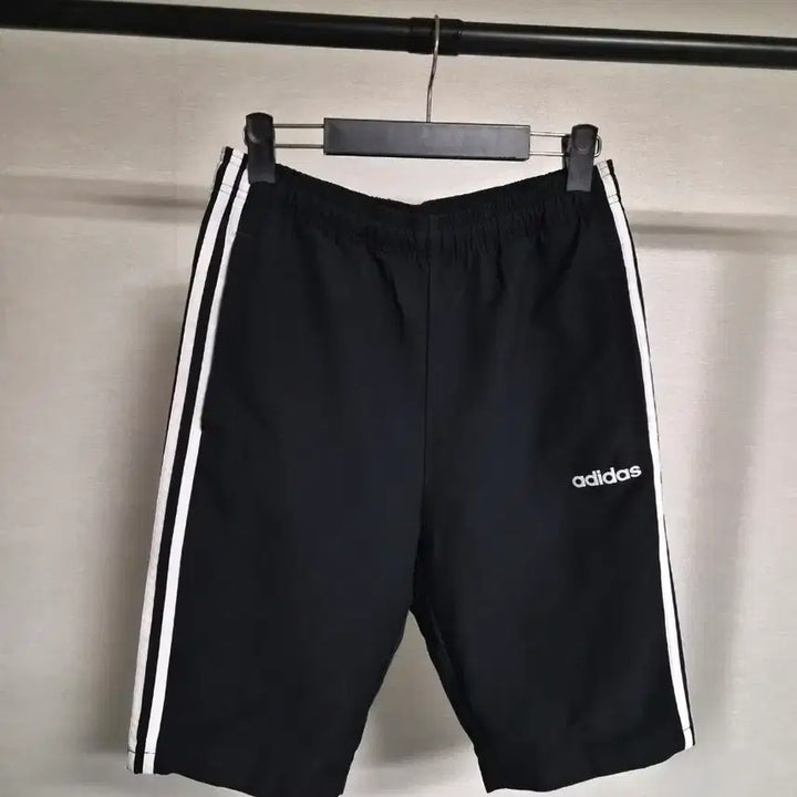 [BUNJANG] Adidas Three-Stripe Shorts Black / M) 아디다스 삼선 반바지 블랙