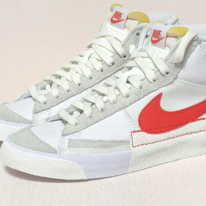 [BUNJANG] Nike Blazer Mid 77 White/Red Sneakers / 나이키 블레이저 미드 77 화이트/레드 255mm (새상품)