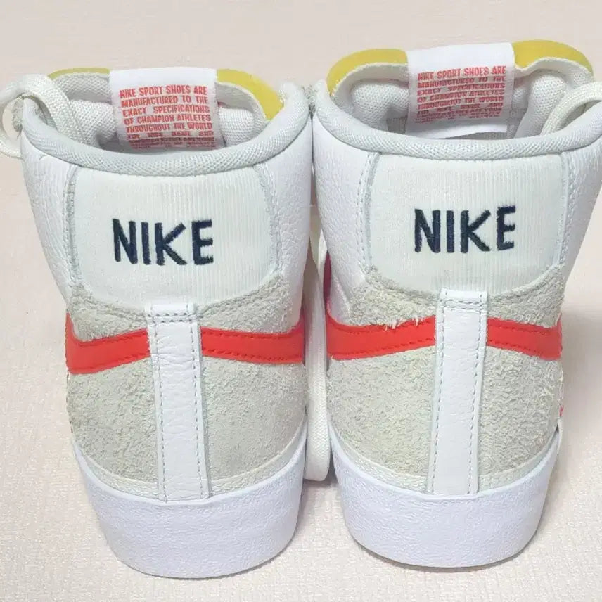 [BUNJANG] Nike Blazer Mid 77 White/Red Sneakers / 나이키 블레이저 미드 77 화이트/레드 255mm (새상품)