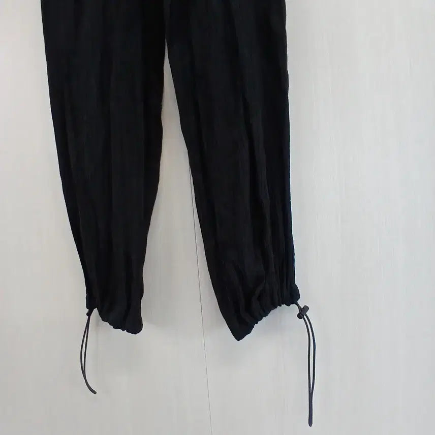 [BUNJANG] Atelier Nine Black Cargo Jogger Pants - Women&