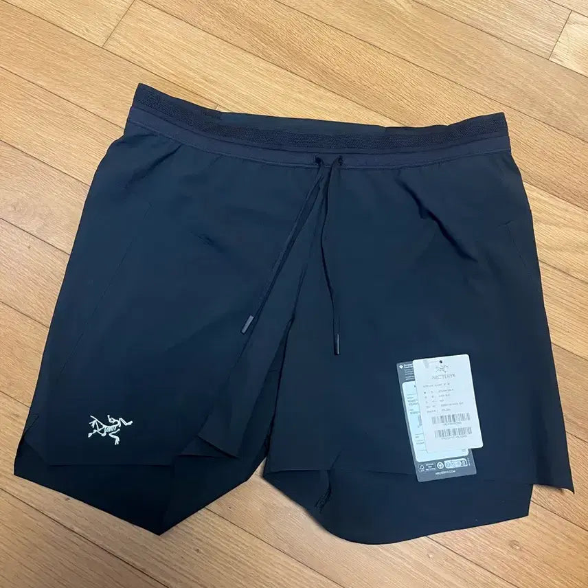 [SOLD OUT] 아크테릭스 노반 쇼츠 5인치 M